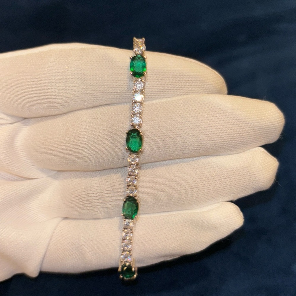 Emerald green and white sapphire Sparkly Silver Plated Tennis Bra…